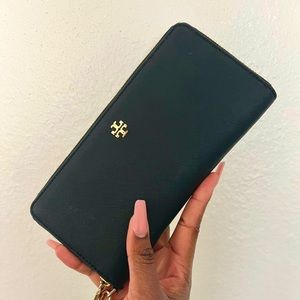 Tory Burch Wallet/Wristlet